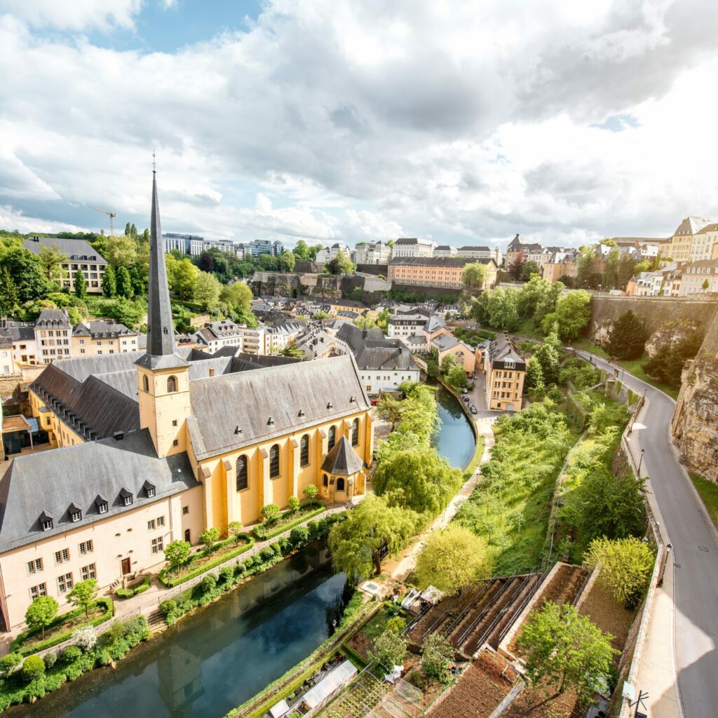 oxion-occitanie-pyrenees-orientales-narbonne-perpignan-toulouse-carcassonne-patrimoine-assurance-investissement-finance-epargne-defiscalisation-succession